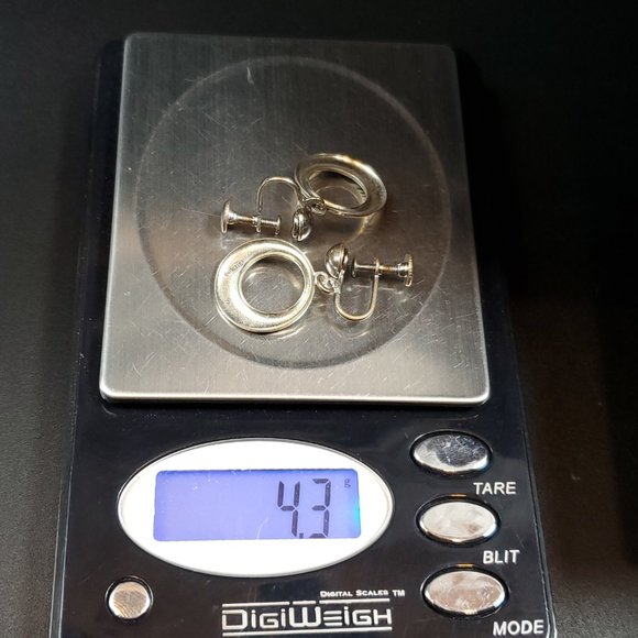 925 Sterling Silver Unique Pattern Screw On Earrings - Picture 6 of 6